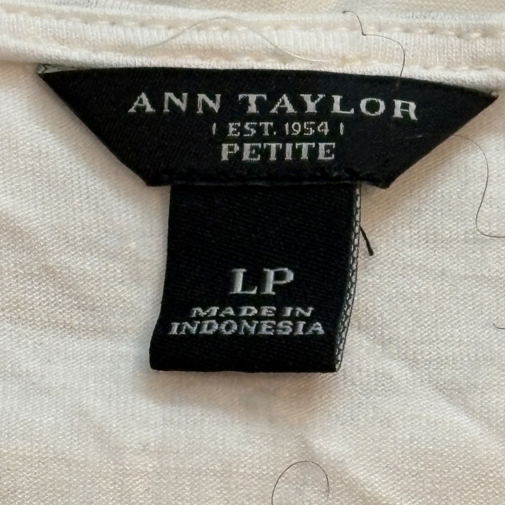 Ann Taylor Meadow Flower Sleeveless Top - Picture 5 of 9